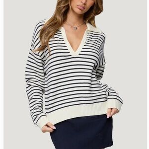 Edikted Striped V-Neck Sweater Black & Cream